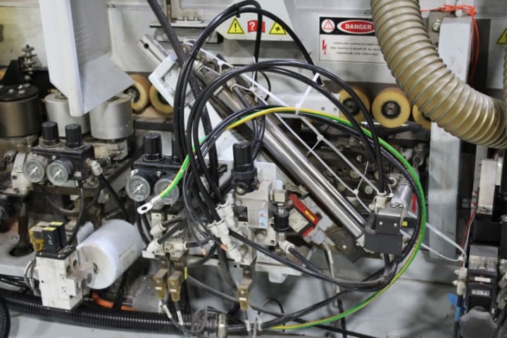 Односторонний Кромкооблицовочный Станок BRANDT KDN 220 C
