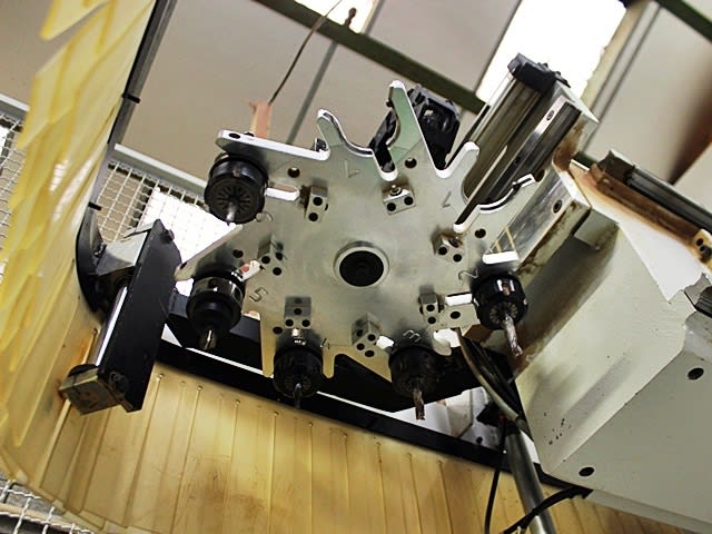 真空吸盘式加工中心 BIESSE ROVER 23