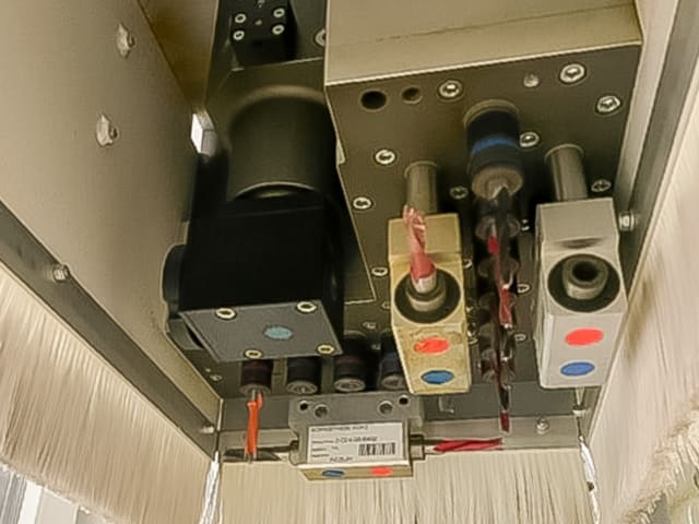 Centro di lavoro a Bordare HOMAG CENTATEQ E-310