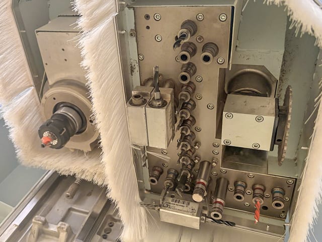 CNC Machine Centres With Pod And Rail WEEKE VENTURE 3 L