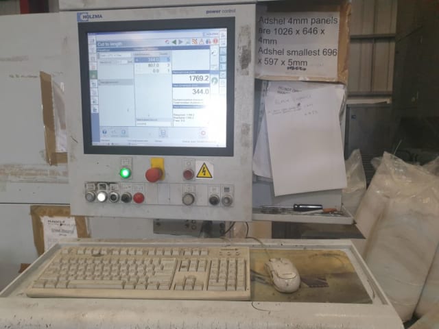 前上料裁板锯机 HOLZMA HPP530/32/32/P