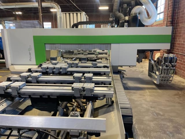 CNC Machine Centres For Routing, Drilling And Edgebanding. BIESSE Rover B Edge 1667