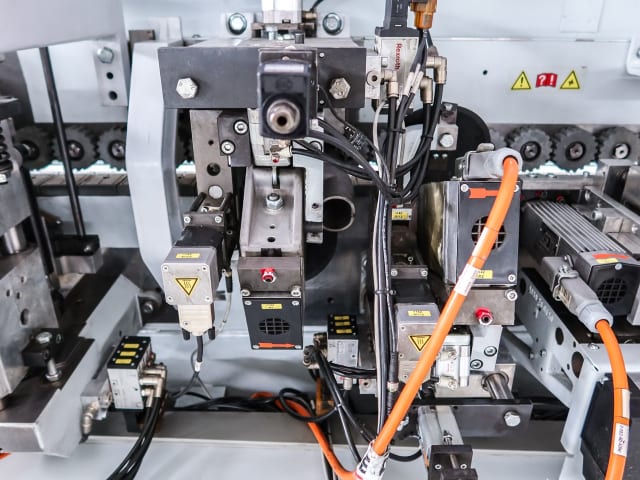 Bordatrice Singola BRANDT KDF 440 2C
