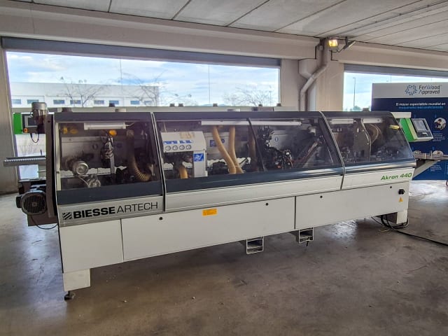 Single Sided Edgebanders BIESSE AKRON 440
