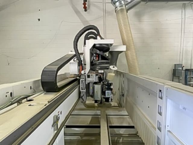 Centro di lavoro a Bordare HOMAG CENTATEQ E-310