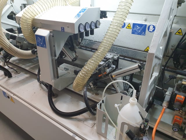 Einseitige Kantenanleimmaschine BIESSE AKRON 1440