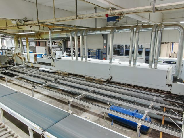 Pierwsza partia okleinowania HOMAG + KUKA KFL10 + KR