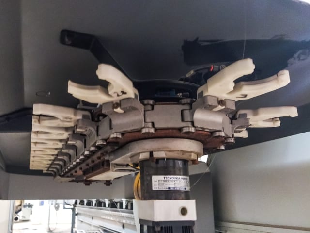 Centra Obróbcze Z Płaskim Stołem Nesting BIESSE ROVER G 714