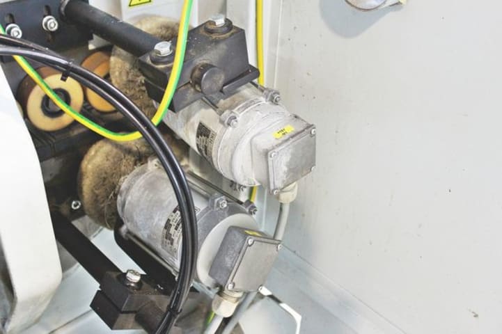 Plaqueuses De Chants Unilaterales BRANDT KDF 440 C