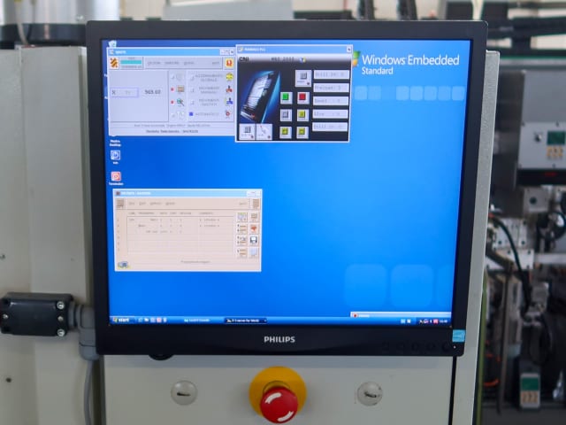Horizontale Durchlaufbohr- und Dübeleintreibanlage BIESSE ELIX