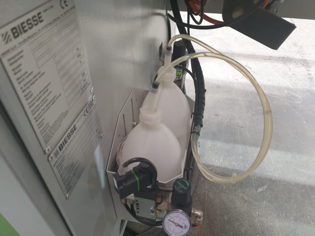 Einseitige Kantenanleimmaschine BIESSE AKRON 1330