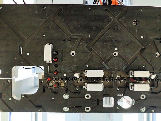 Máquina flexible de perforación WEEKE BHX 500