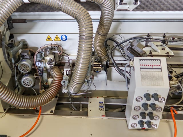 Einseitige Kantenanleimmaschine SCM STEFANI MD RM