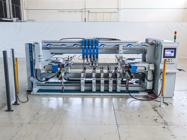Perforadora Automática WEEKE BST 500 D