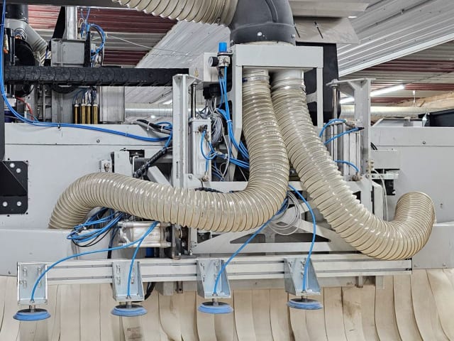 Centra Obróbcze Z Płaskim Stołem Nesting HOLZHER DYNESTIC 7535