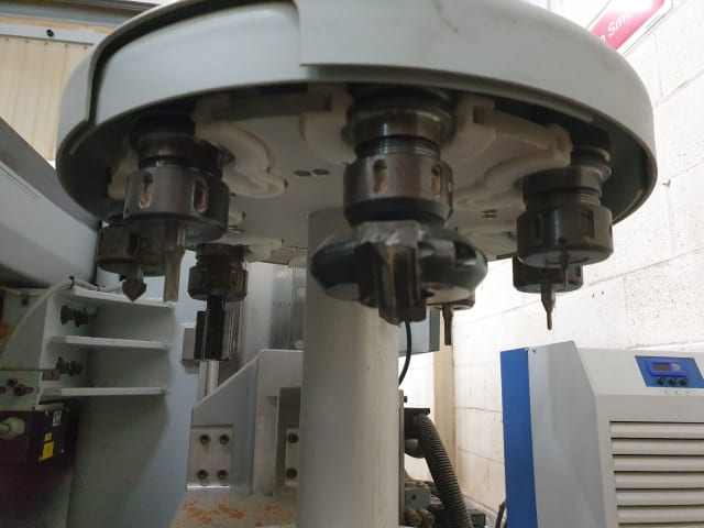 Bearbeitungszentren mit Konsolentisch WEEKE BHC 550