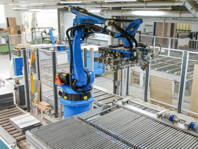 Robot KUKA KR 180-2 PA