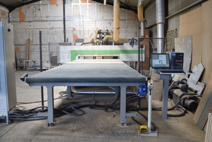 Centre d'usinage avec table NESTING BIESSE ROVER B 2231 FT WITH PUSH OFF