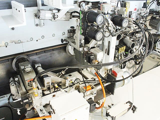 Bordatrice Singola BRANDT KDF 790 PROFILINE