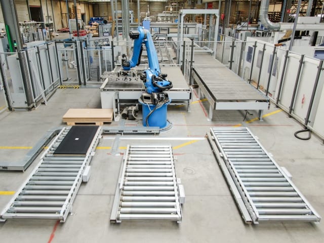 机器人 KUKA KR 240 VR 3200 PA