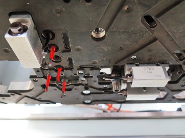 Máquina flexible de perforación WEEKE BHX 500