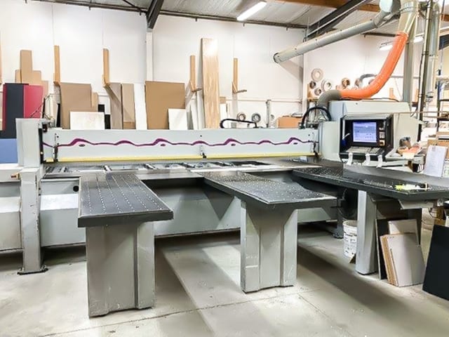 Scie À Panneaux À Chargement Frontal HOLZMA HPP 81/38