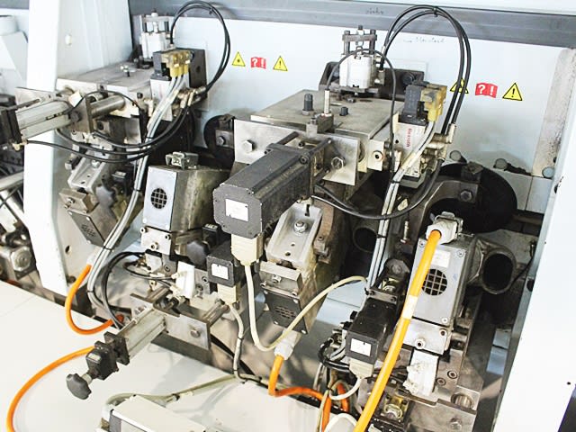 Bordatrice Singola BRANDT KDF 790 PROFILINE