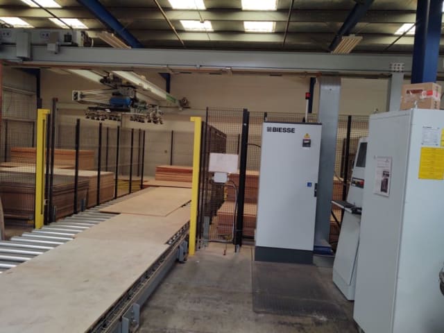 Beam panel saws with automatic warehouse SELCO + RBO WNT610 Winstore 3DK2