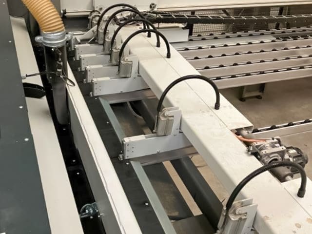 piły panelowa z automatycznym magazynem BIESSE SELCO SK 450