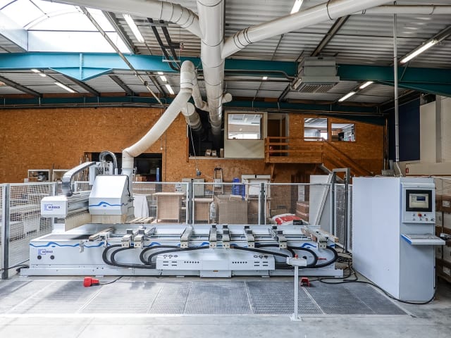 Bearbeitungszentren mit Konsolentisch WEEKE BHC 550