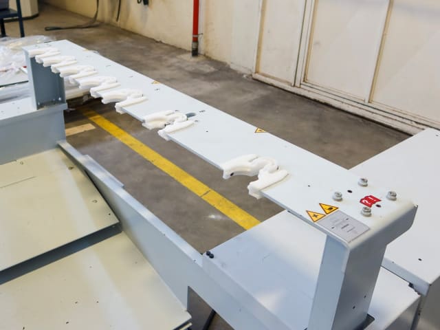 CNC Machine Centers With Pod And Rail WEEKE BMG 211 / VENTURE 220L
