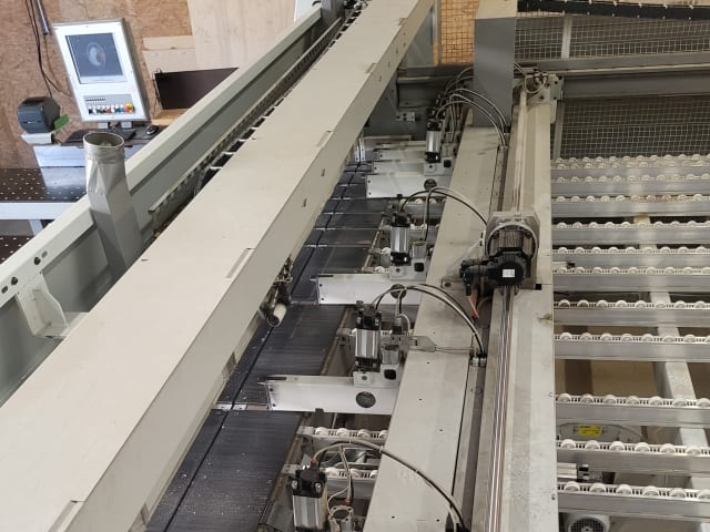 Automatic Rear Loading Panel Saws SELCO EBT 108