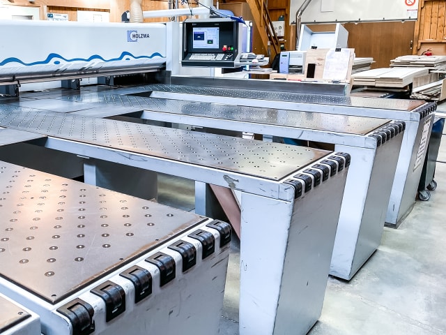 Plattensäge – Beschickung von vorne HOLZMA HPP 380/43/43 OPTIMAT