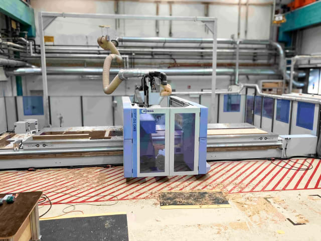Centre d'usinage avec table NESTING HOMAG PROFI BMG 512/74/19/F/R