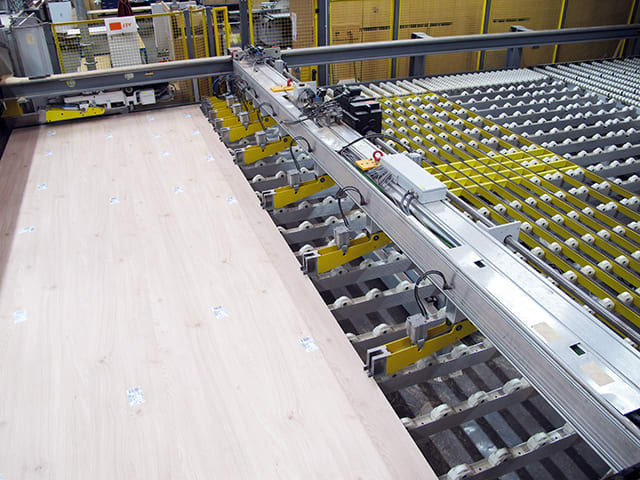 Plattensäge mit automatischer Beschickung SCHELLING FH 4 580