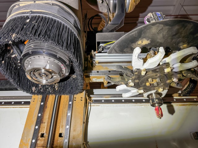 CNC Machine Centres For Routing, Drilling And Edgebanding. BIESSE ROVER B EDGE 1950