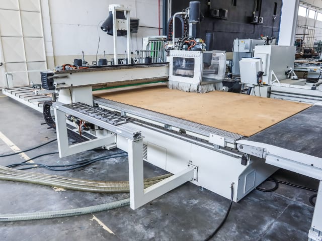 CNC Machine Center with NESTING Table MORBIDELLI UNIVERSAL 3622 NESTING CELL