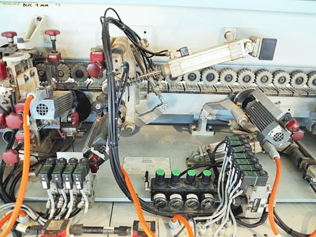 Einseitige Kantenanleimmaschine BRANDT KD 68 2 CF
