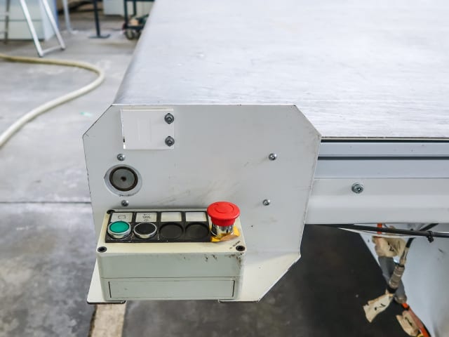 CNC Machine Center with NESTING Table MORBIDELLI UNIVERSAL 3622 NESTING CELL