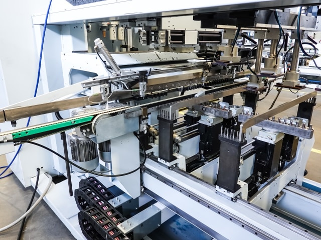 Perceuse automatique WEEKE BST 507