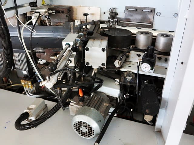 Einseitige Kantenanleimmaschine BRANDT KDF 670 PROFILINE