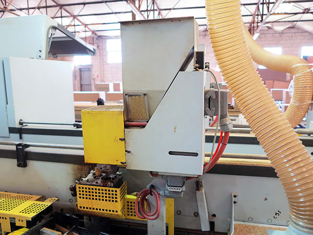 Double Sided Edgebanders And Combination Edgebanding Machines HOMAG KL 26/6/A12/30/S2