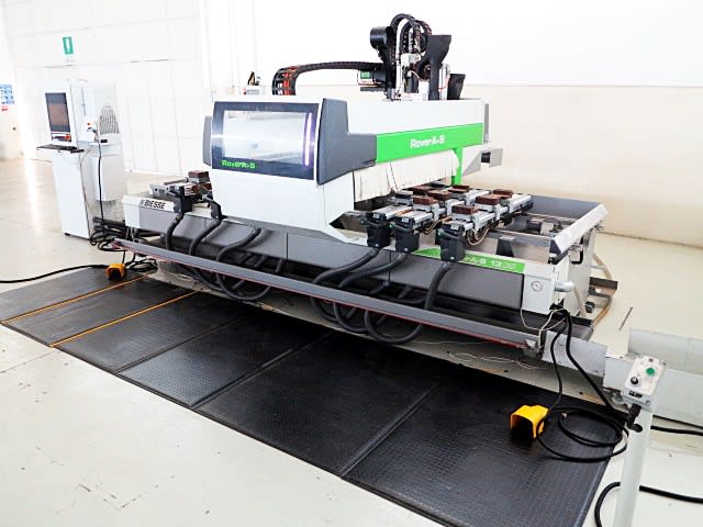 Centre d'usinage à ventouses BIESSE ROVER A-S 1332