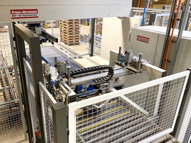 钻孔与嵌入生产线 PRIESS BAT-DTW-CNC