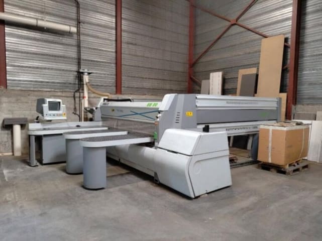 Máquinas De Corte Para Carga Dianteira SELCO EB 80