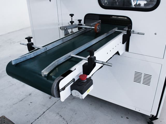 Natryskowe Automaty Lakiernicze SUPERFICI SP 206
