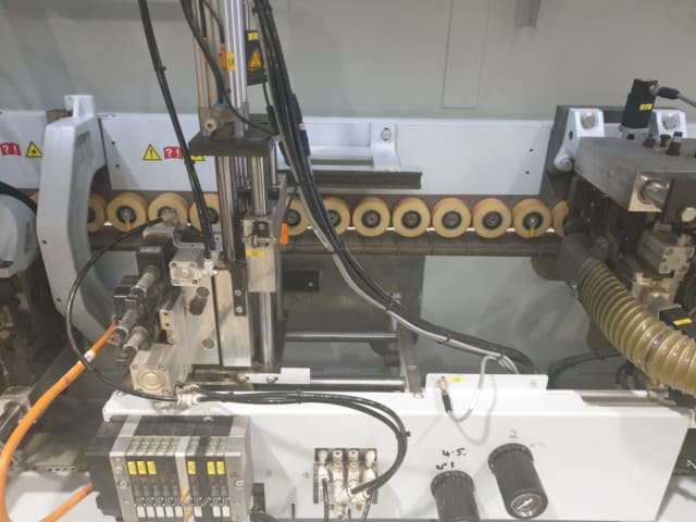 Máquina De Colar Bordos Simples HOMAG KDF1440 AIRTEC EDITION