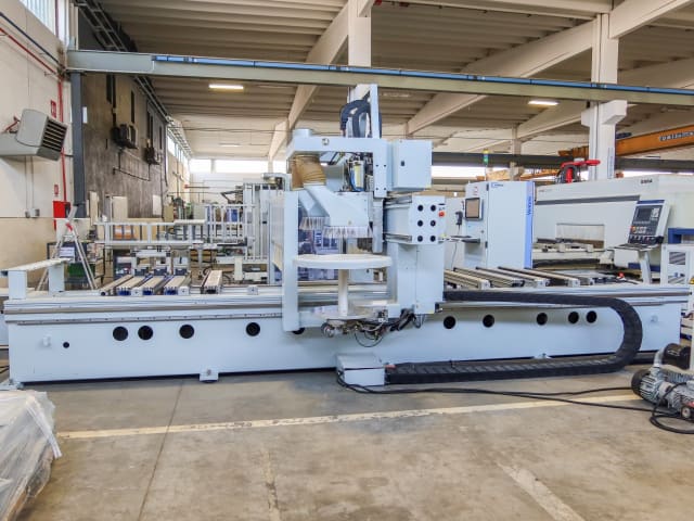 CNC Machine Centers With Pod And Rail WEEKE BMG 211 / VENTURE 220L