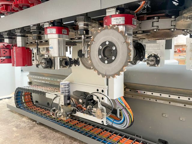 Centro di lavoro per porte BIESSE WINLINE 2Y 1650