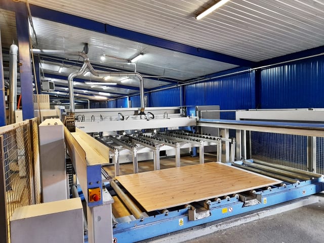 Scie À Panneaux À Chargement Automatique HOLZMA HPL 510/43/22